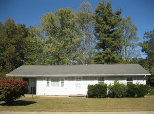 1 Roxbury Dr, Athens, OH 45701