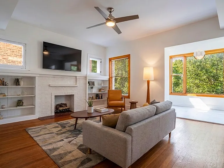 1335 W Norwood St #1 — Photo 4
