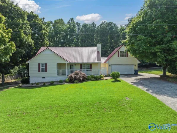 360 Lemon Tree Cir, Union Grove, AL 35175