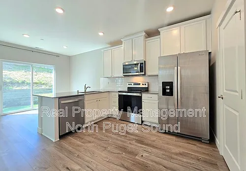 8303 Gilman Way Photo 1