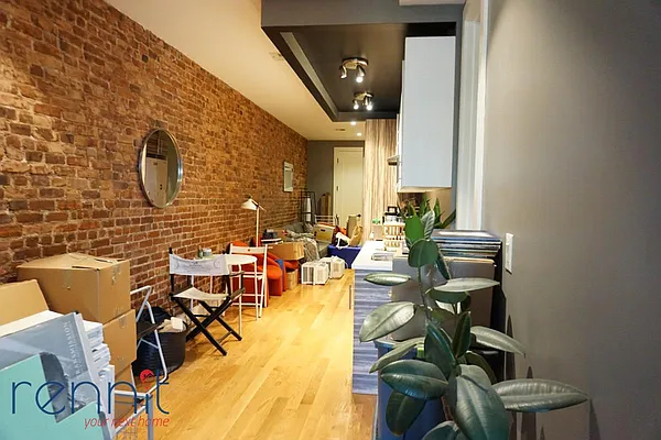 Rented by Rennit Inc. | media 24