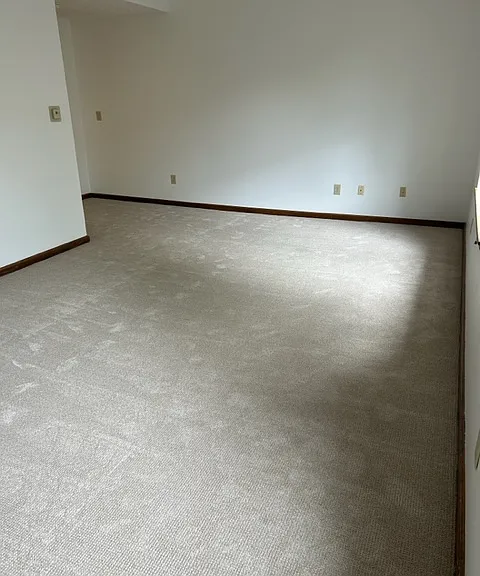 687 N High St #2E — Photo 7
