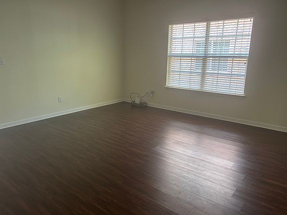 3rd image of 5658 Lawley Dr