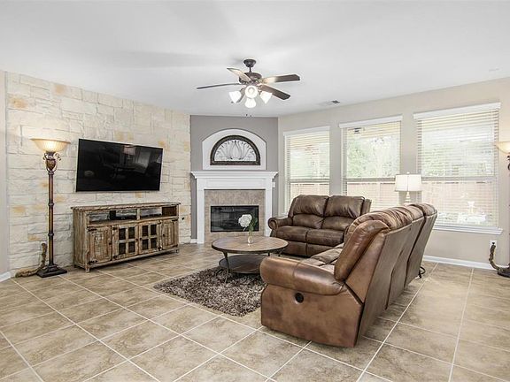 5th image of 11307 Misty Willow Ln