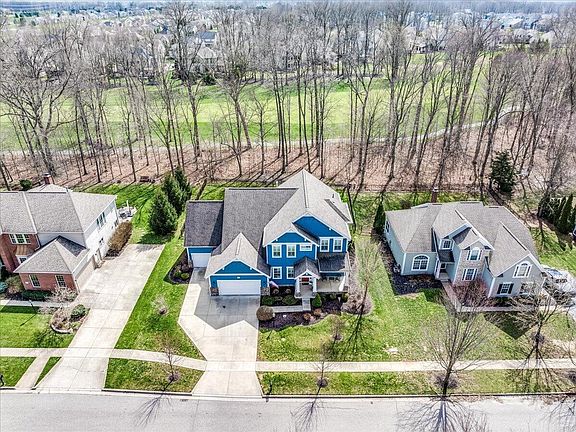 5th image of 3877 Village Club Dr