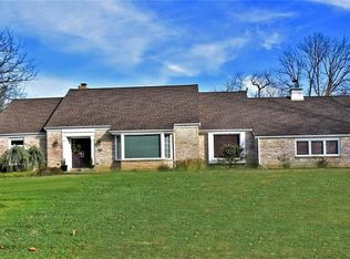 1871 Brookhaven Dr E, Allentown, PA 18103