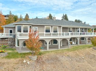 306 Viewmont Dr, Yakima, WA 98908