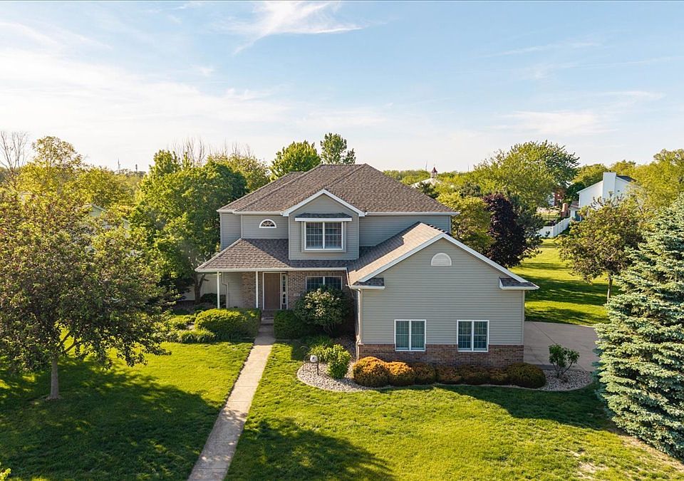 1st image of 102 Meadowland Dr