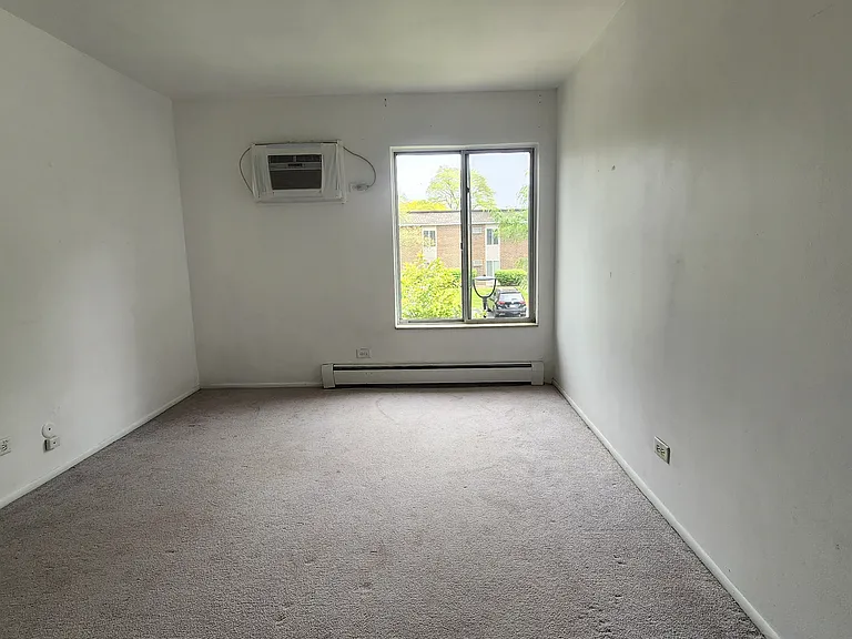 1095 Miller Ln — Photo 14