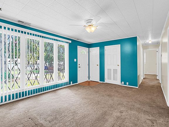 2nd image of 5116 Warren Dr