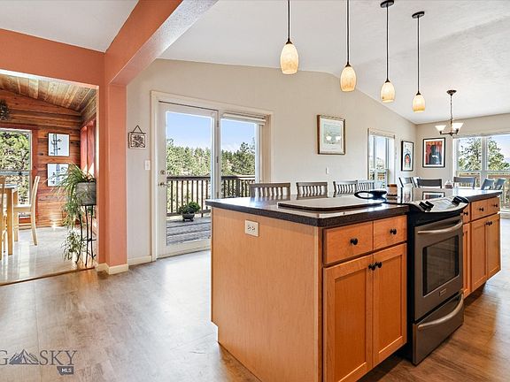 4th image of 6285 Elkhorn Rd