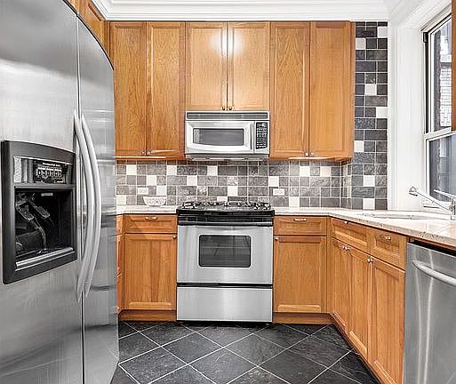 2nd image of 606 W 113th St APT 3A
