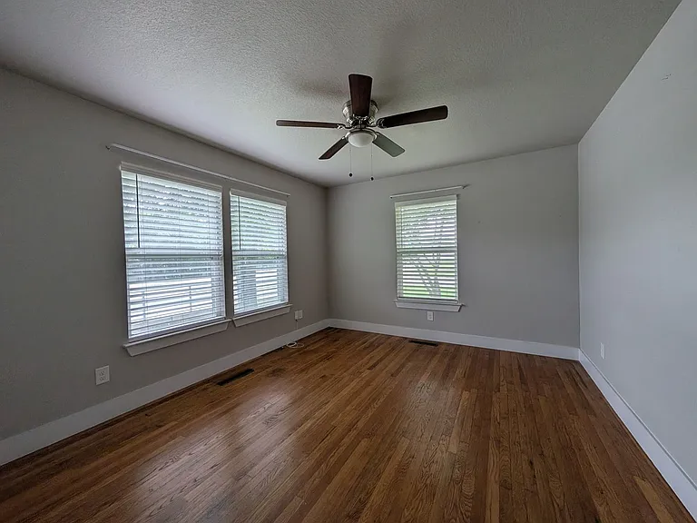 106 Woodland Ave — Photo 15