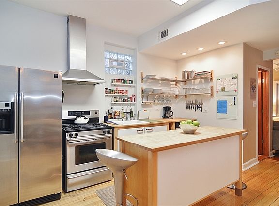 4th image of 2238 W Charleston St