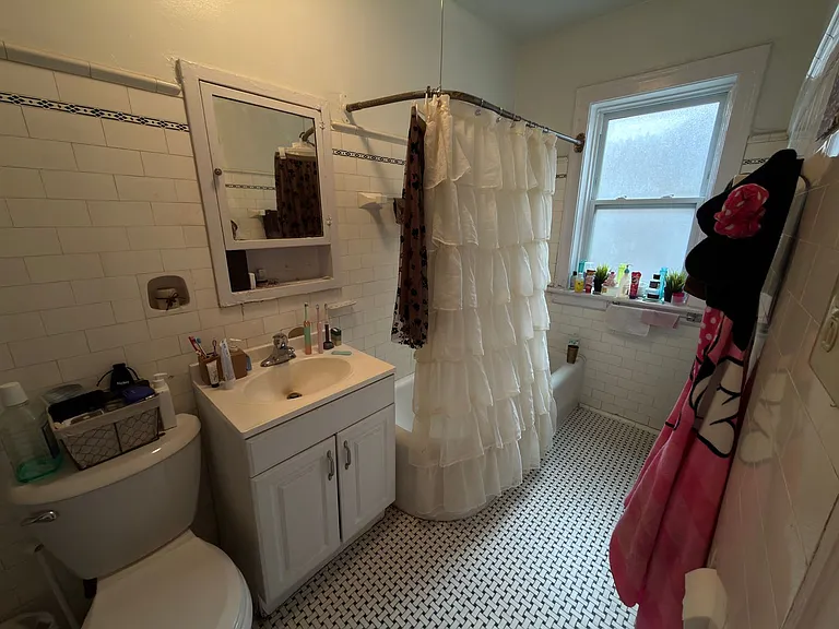 6437 N Leavitt St #2S — Photo 1