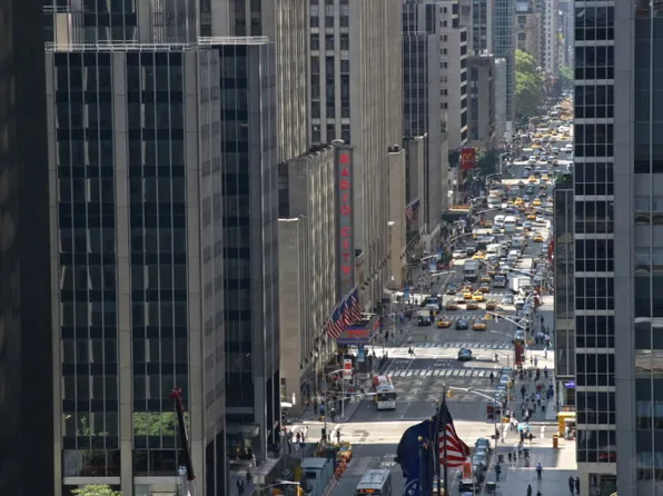 101 West 55th Street image 9 of 15