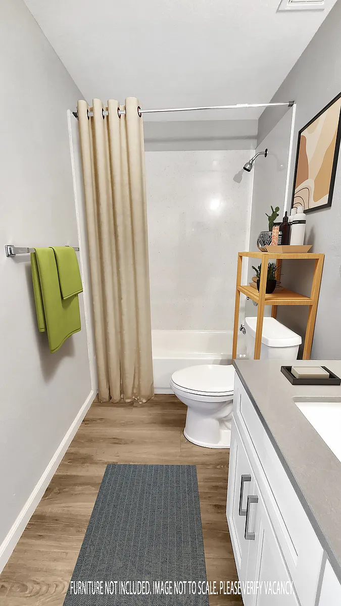 Shower Tub Combo - 2808 T St