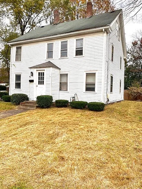 5 bed, 1.5 bath, 2000 sqft, $4,300 — Photo 3