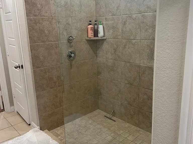 1617 Darwin Cedar Dr — Photo 31