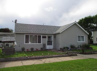 1309 S Beaumont Rd, Prairie Du Chien, WI 53821