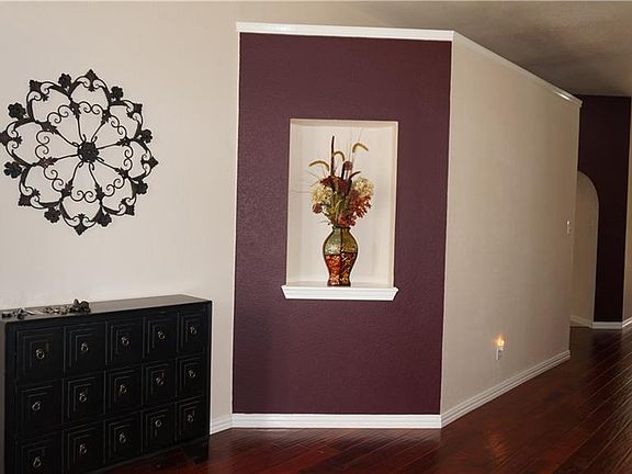 4th image of 6621 Kinross Dr