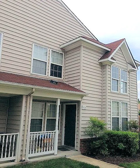 3 bedroom remodeled unit available — Photo 1
