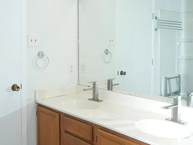 8011 Sunshine Trail Dr — Photo 9