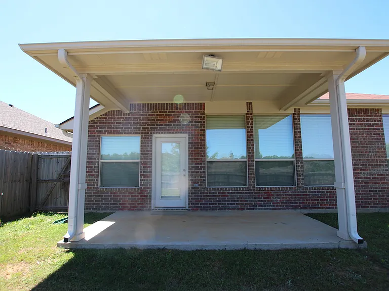 19993 Meadow West Ln — Photo 26