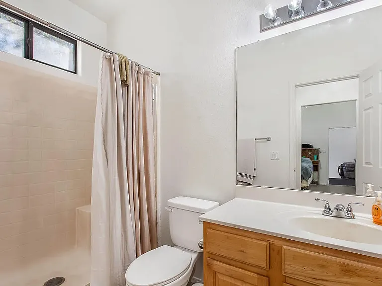 800 Stratford Dr #22 — Photo 3
