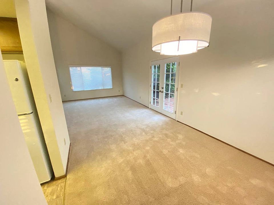 1st image of 3215 Foxboro Pl #3215