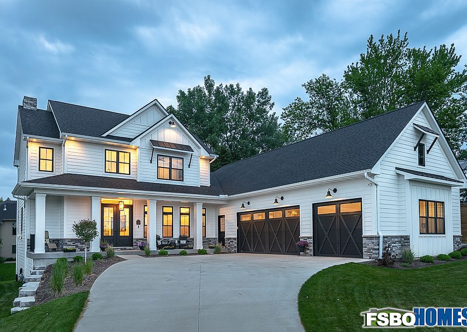 1st image of 2941 Diamond Mil Cir