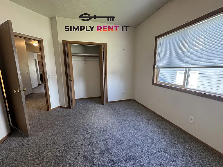 4549 Steinbeck St #1 — Photo 10