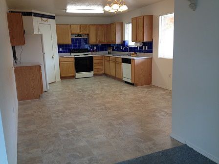 3rd image of 11107 Deer Lodge Pl SE