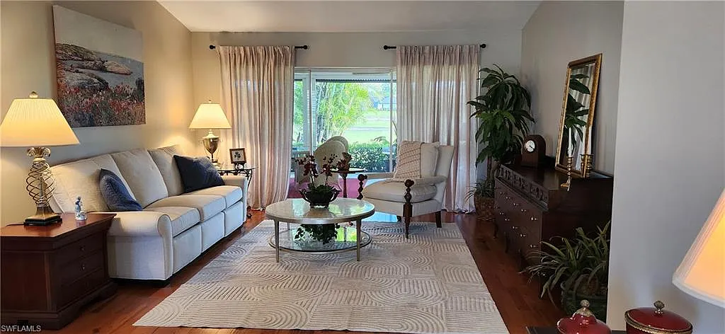 3 bed, 2.0 bath, 1970 sqft, $5,000 — Photo 3