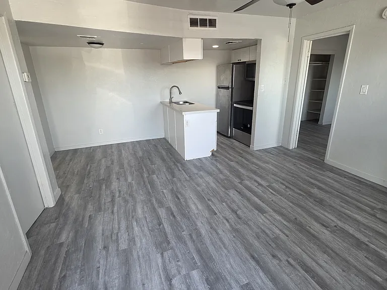 1001 N 32nd Ave #2 — Photo 10