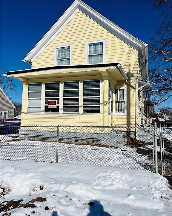 1st image of 184 Vincent Ave