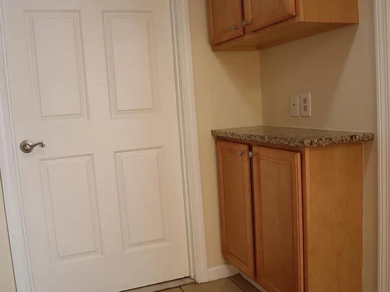 680 N Colony St #15 — Photo 15