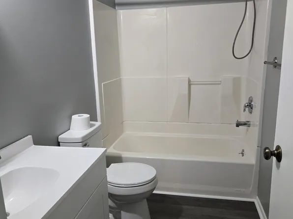 554 Bailey Dr #2, Mansfield, OH 44904