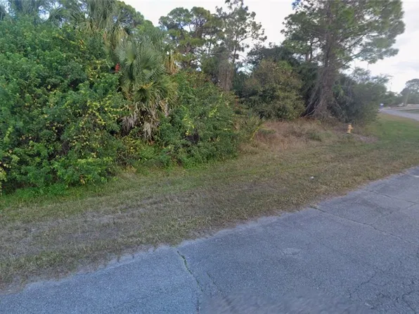 5010 W Hummingbird Dr, Labelle, FL 33935