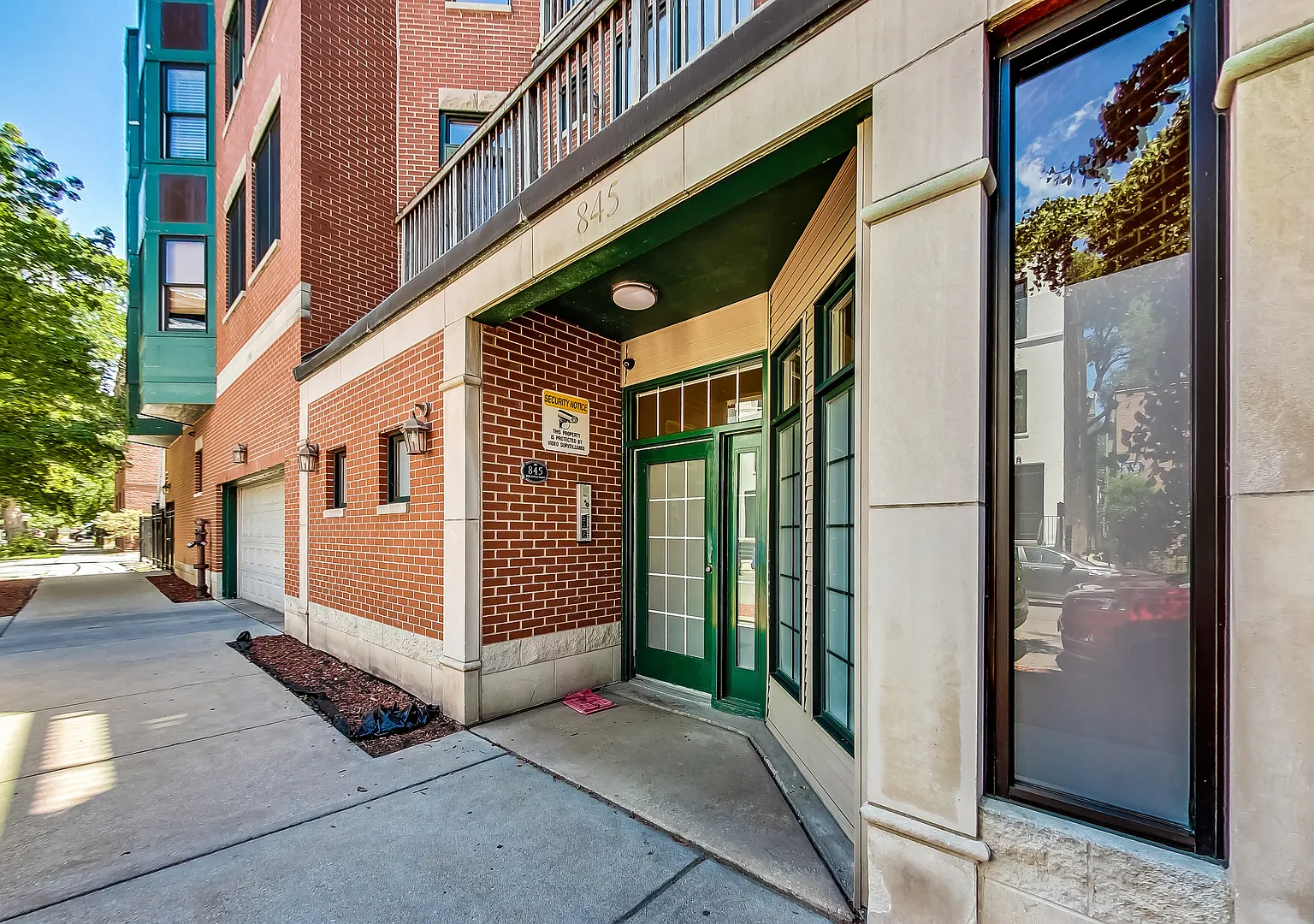 2 bed, 1760 sqft, $5,250 — Photo 3