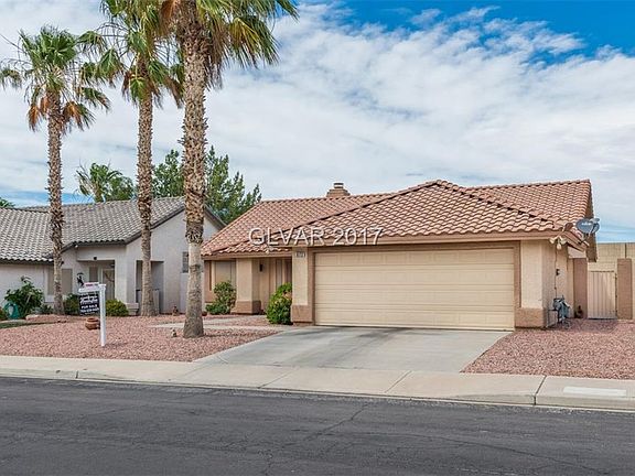 3rd image of 872 Coral Cottage Dr