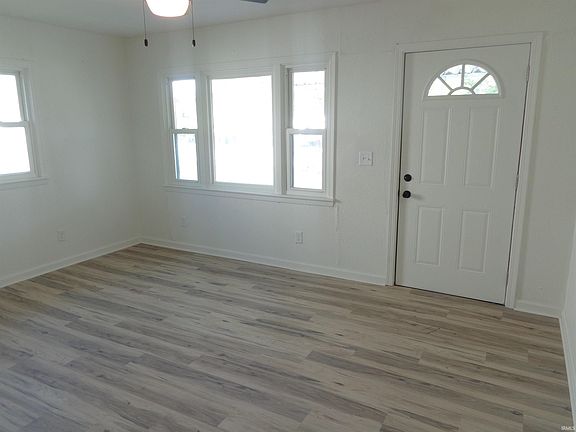 2nd image of 3311 Chestnut St