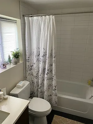 Rented by FAR Property Management | media 33