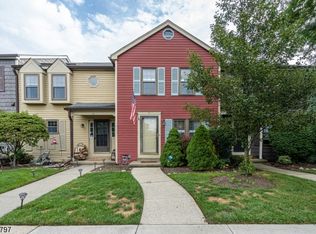 51 Duck Hawk Ct, Hackettstown, NJ 07840