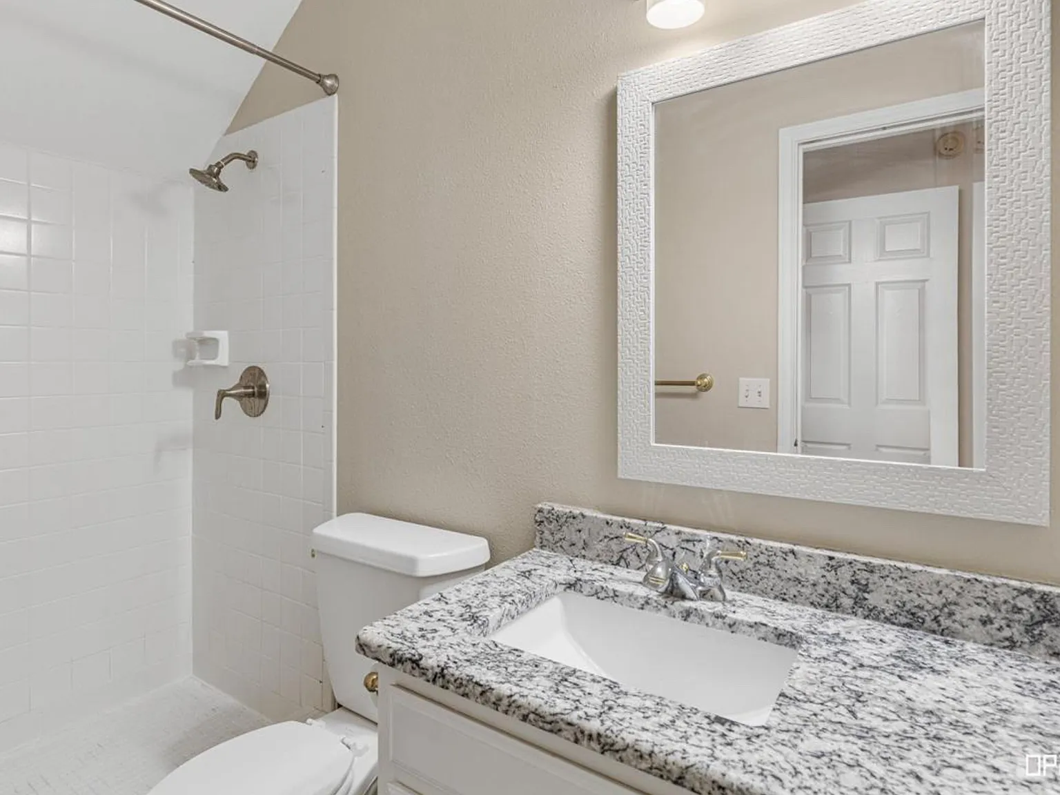 3506 Rugby Lane - 1 — Photo 4