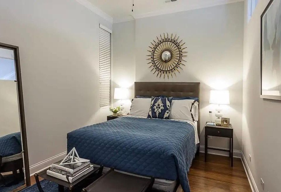 1st image of 1931 Wallace Ave #18