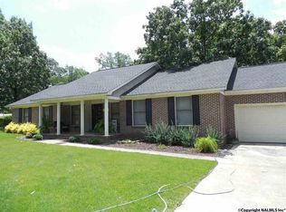 1015 Way Thru The Woods SW, Decatur, AL 35603