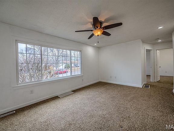 3rd image of 549 S Krudwig Ave