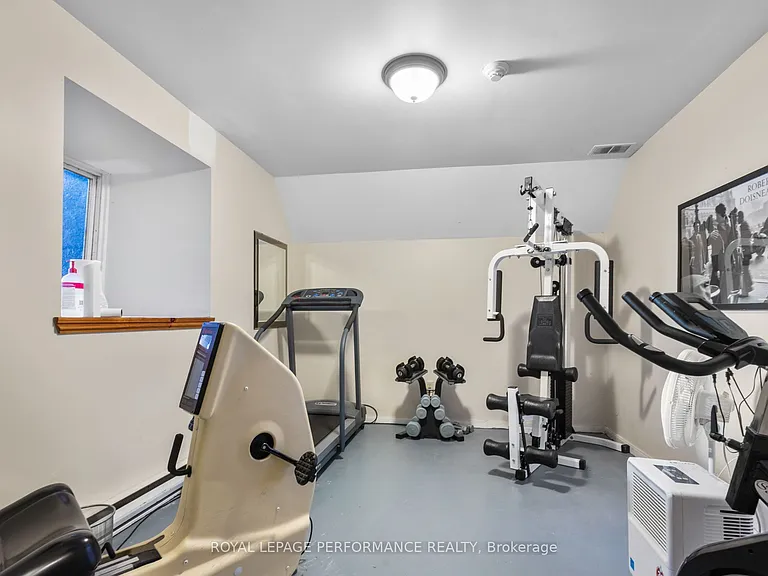 1 Rosamond St E #106 — Photo 31