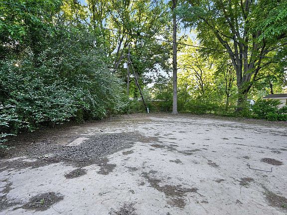 3rd image of 4504 Neely Rd